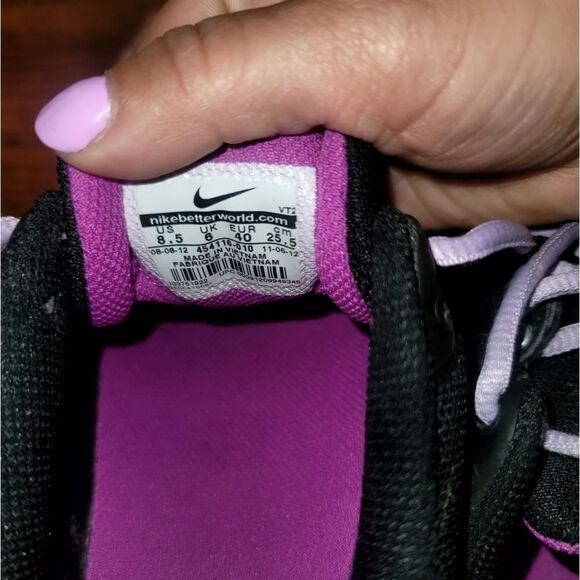 NIKE FREE XT SIZE 8.5. Rack #10 - Picture 13 of 15